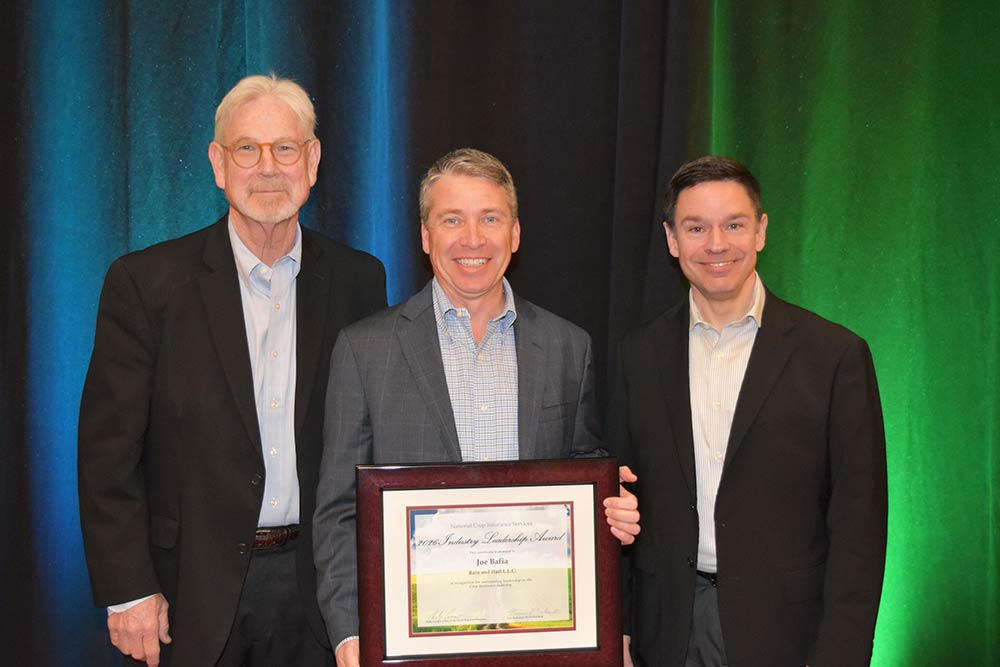 Joe Bafia receives Industry Leadership Award